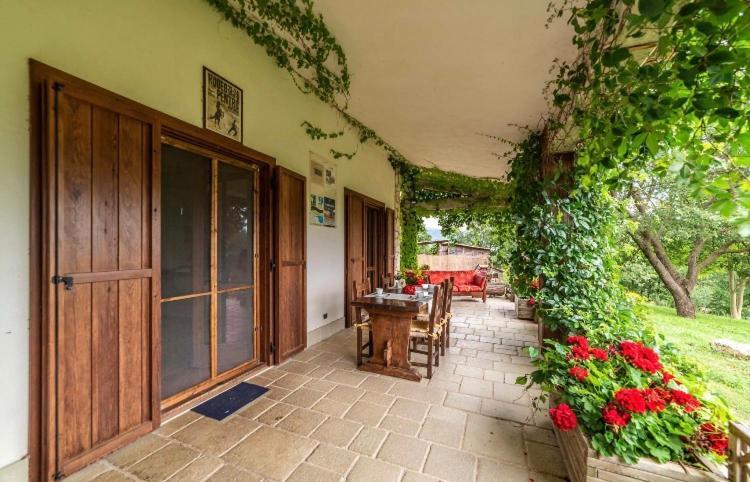 إيسيرنيا The Forest House المظهر الخارجي الصورة